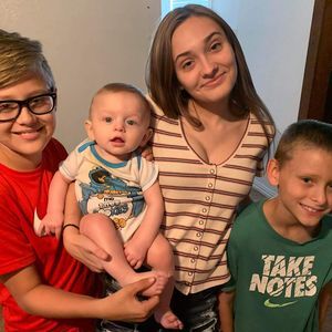 Meet your Posher, Alicia